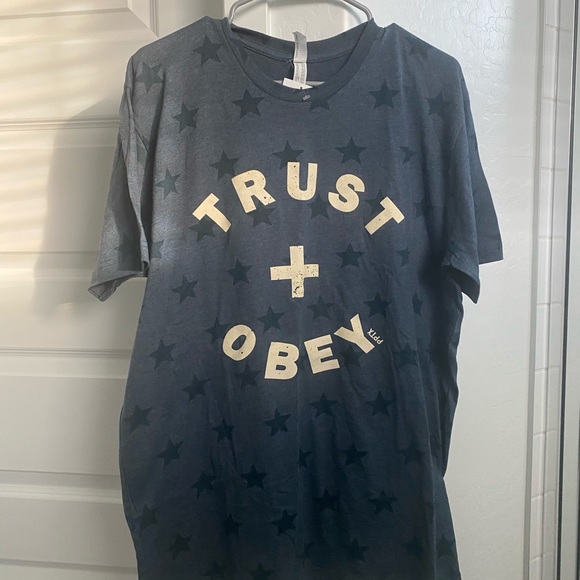 Graphic top - Picture 2 of 5